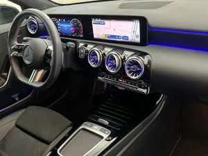 Mercedes Clase A 180 Compacto  - Foto 2