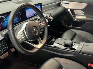 Mercedes CLA 180 AMG Line (EURO 6d)  - Foto 2