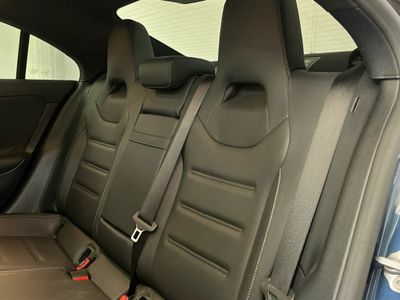Mercedes CLA 180 AMG Line (EURO 6d)