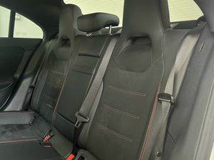 Mercedes CLA 220 d Coupé  - Foto 2