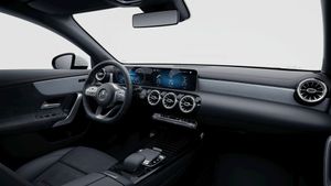 Mercedes CLA 200 AMG-Line (EURO 6d-TEMP)  - Foto 2
