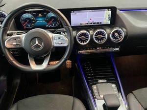Mercedes GLA 200 d AMG Line (EURO 6d)  - Foto 2