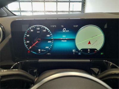 Mercedes GLA 180