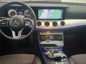 Mercedes Clase E 300 de AMG Line (EURO 6d-TEMP)  - Foto 2
