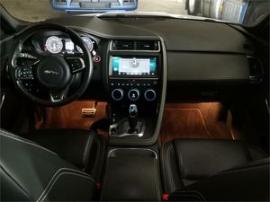 Jaguar E-Pace 2.0P 184kW R-Dynamic 4WD Auto  - Foto 2