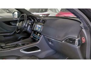 Jaguar F-Pace 2.0L i4D 132kW Prestige Auto  - Foto 2