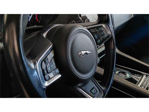 Jaguar F-Pace 2.0L i4D 132kW Prestige Auto  - Foto 2