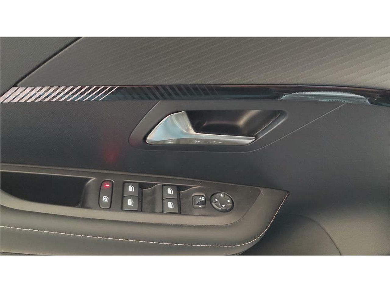 Peugeot 208 Allure HYBRID 100 eDCS6 - Foto 2