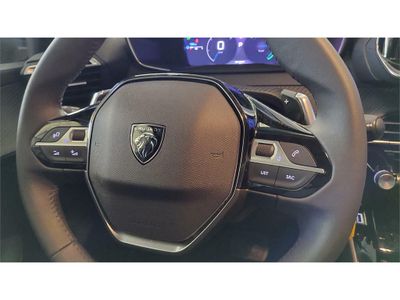 Peugeot 208 Allure HYBRID 100 eDCS6