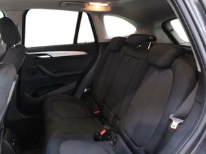 BMW X1 sDrive18i  - Foto 2