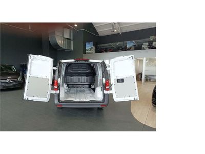 Mercedes Vito 110CDI 75kW furgón Base larga