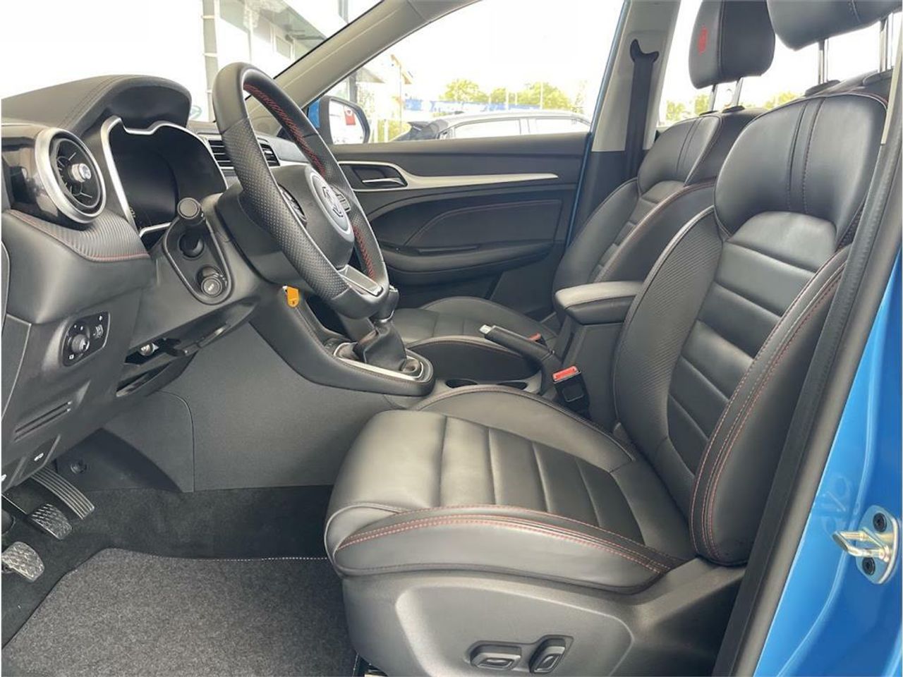 MG ZS 1.5 Luxury - Foto 2