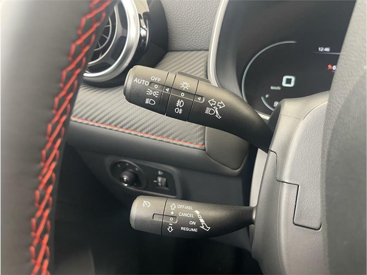 MG ZS 1.5 Luxury - Foto 2