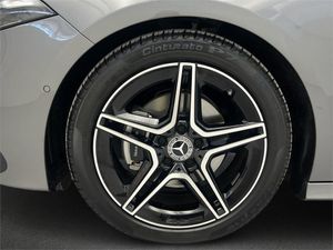 Mercedes Clase A 180 Berlina  - Foto 2