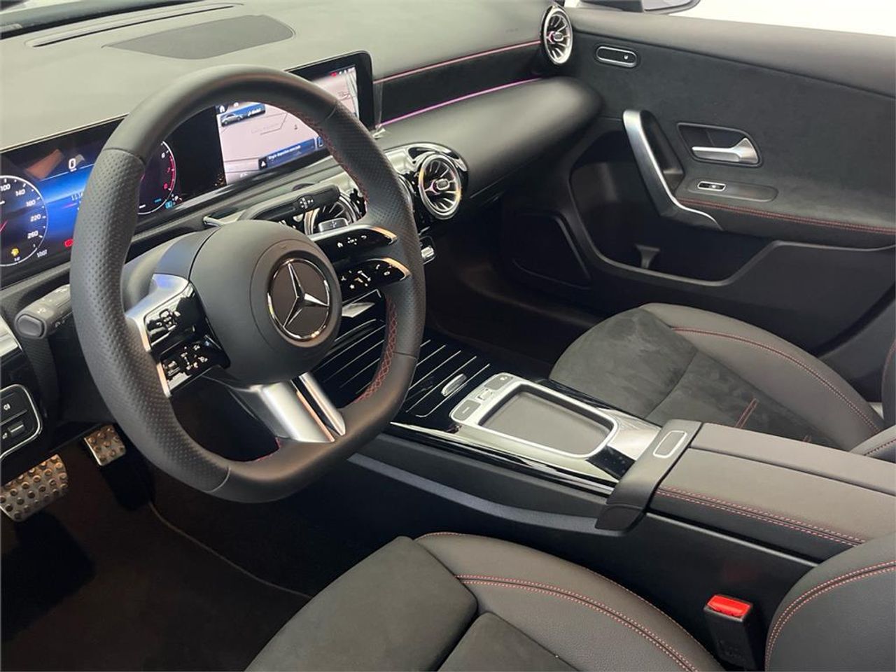 Mercedes Clase A 180 Berlina - Foto 2