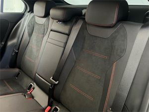 Mercedes Clase A 180 Berlina  - Foto 2