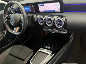 Mercedes Clase A 200 d Compacto  - Foto 2