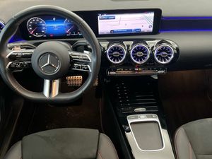 Mercedes Clase A 200 d Compacto  - Foto 2
