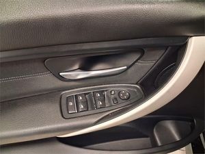 BMW Serie 3 318dA Business  - Foto 2