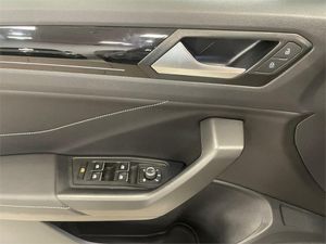 Volkswagen T-Roc R-Line 2.0 TDI 110kW (150CV) DSG  - Foto 2