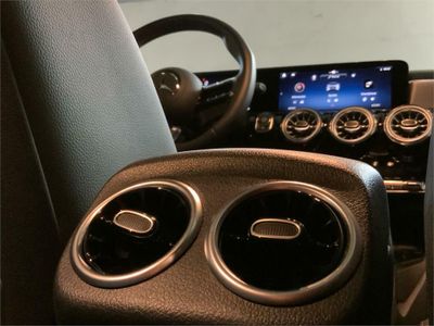 Mercedes CLA 200