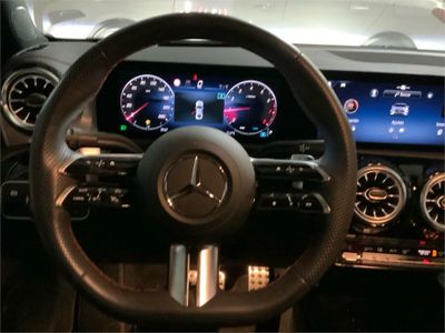Mercedes CLA 200