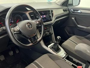 Volkswagen T-Roc Advance 1.0 TSI 85kW (115CV)  - Foto 2