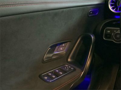 Mercedes CLA 200