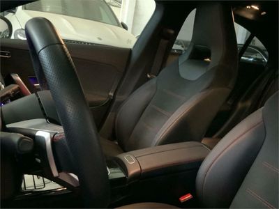 Mercedes CLA 200