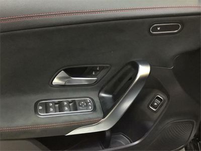 Mercedes CLA 200