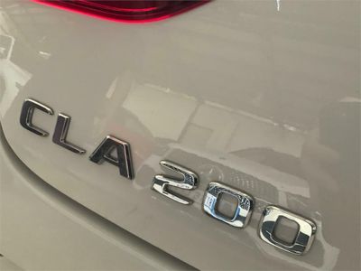 Mercedes CLA 200