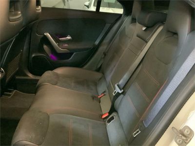 Mercedes CLA 200
