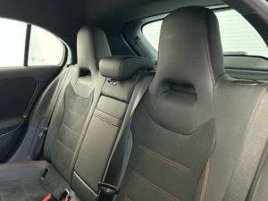 Mercedes Clase A 200 d Compacto  - Foto 2