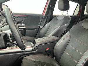 Mercedes GLA 200 d AMG Line (EURO 6d)  - Foto 2