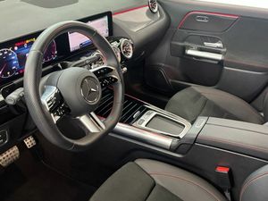 Mercedes GLA 200 d AMG Line (EURO 6d)  - Foto 2