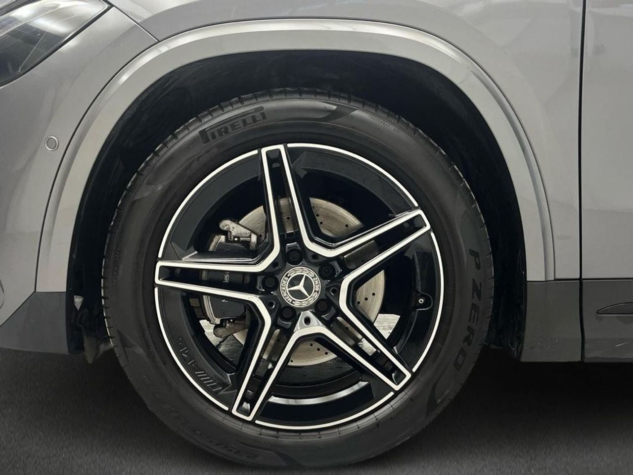 Mercedes GLA 200 d AMG Line (EURO 6d) - Foto 2