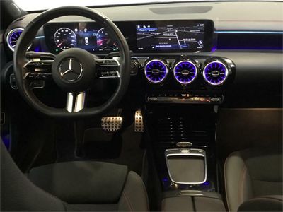 Mercedes CLA 200