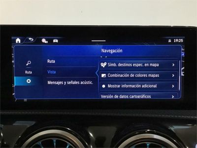 Mercedes CLA 200
