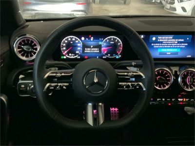 Mercedes CLA 200