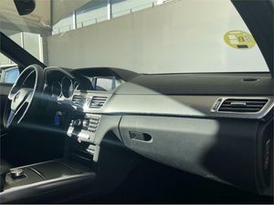 Mercedes Clase E 220 CDI Avantgarde Plus  - Foto 2