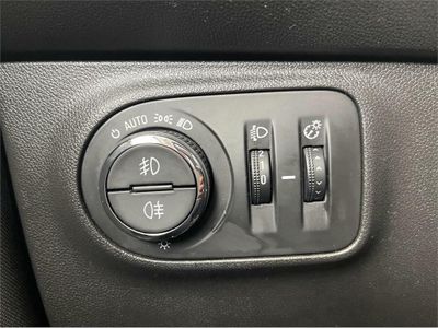 Opel Corsa 1.4 Selective 66kW (90CV)