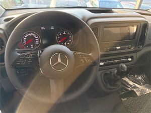 Mercedes Vito 110CDI 75kW furgón Pro larga  - Foto 2