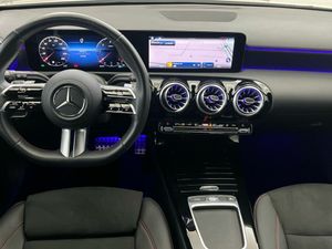 Mercedes Clase A 180 d Compacto  - Foto 2