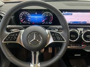 Mercedes CLA 200 d Coupé  - Foto 2