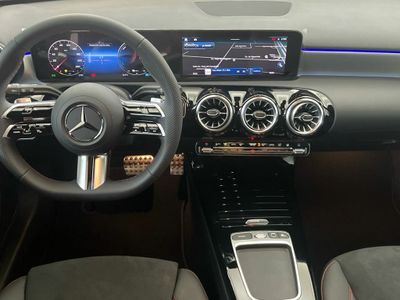 Mercedes Clase A 250 e con tecnología híbrida EQ