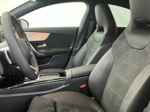 Mercedes CLA 220 D DCT  - Foto 2