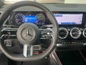 Mercedes GLA 200 D  - Foto 2