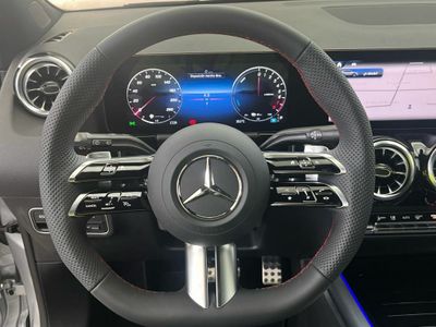 Mercedes GLA 250 e con tecnología híbrida EQ