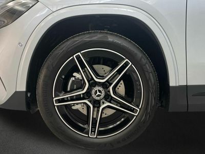 Mercedes GLA 250 e con tecnología híbrida EQ