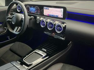 Mercedes CLA 220 D DCT  - Foto 2